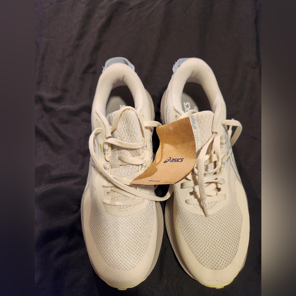 Brand New NW Women's Asics Sneakers